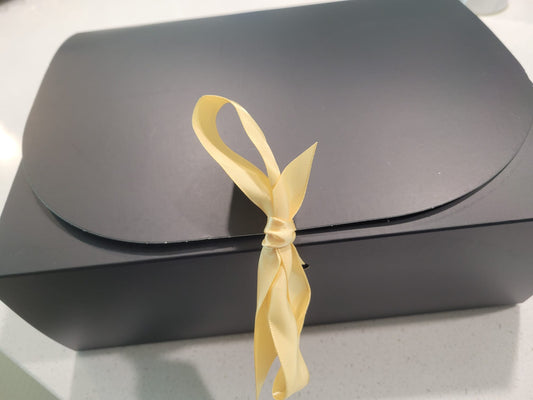 GIFT BOX